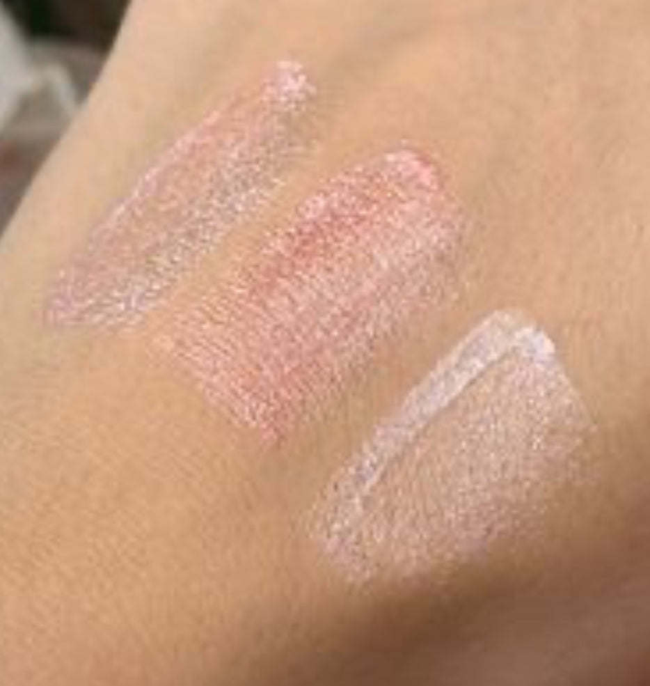 Gloss Huile à Lèvres 2 en 1 – Effet Repulpant & Brillant